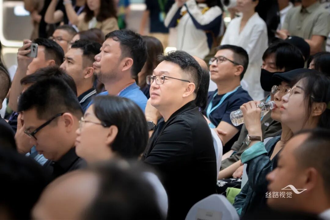 10008.jpeg 形成内外共生的自然文化空间